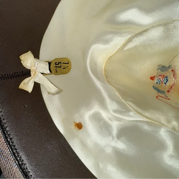 Vintage Stetson Beige‎ Plaid Fedora Hat with Feather Accent